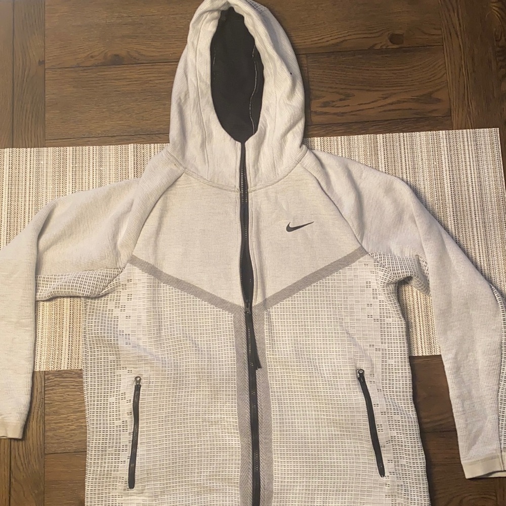 Nike Large Double Zipper Hoodie.